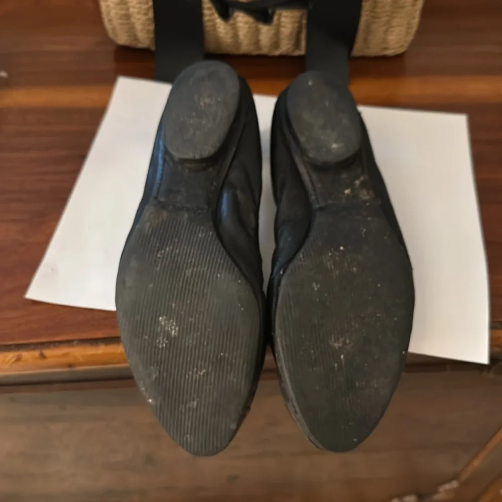 Chanel Black leather and patent ballet flats - Picture 6 of 7